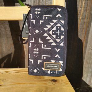 Dakine Travel Sleeve / Passport Wallet